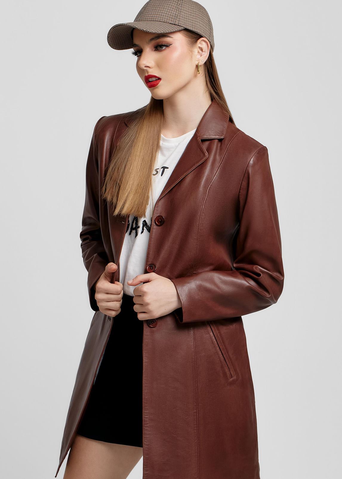 SACO LARGO DE ESTILO CLASICO